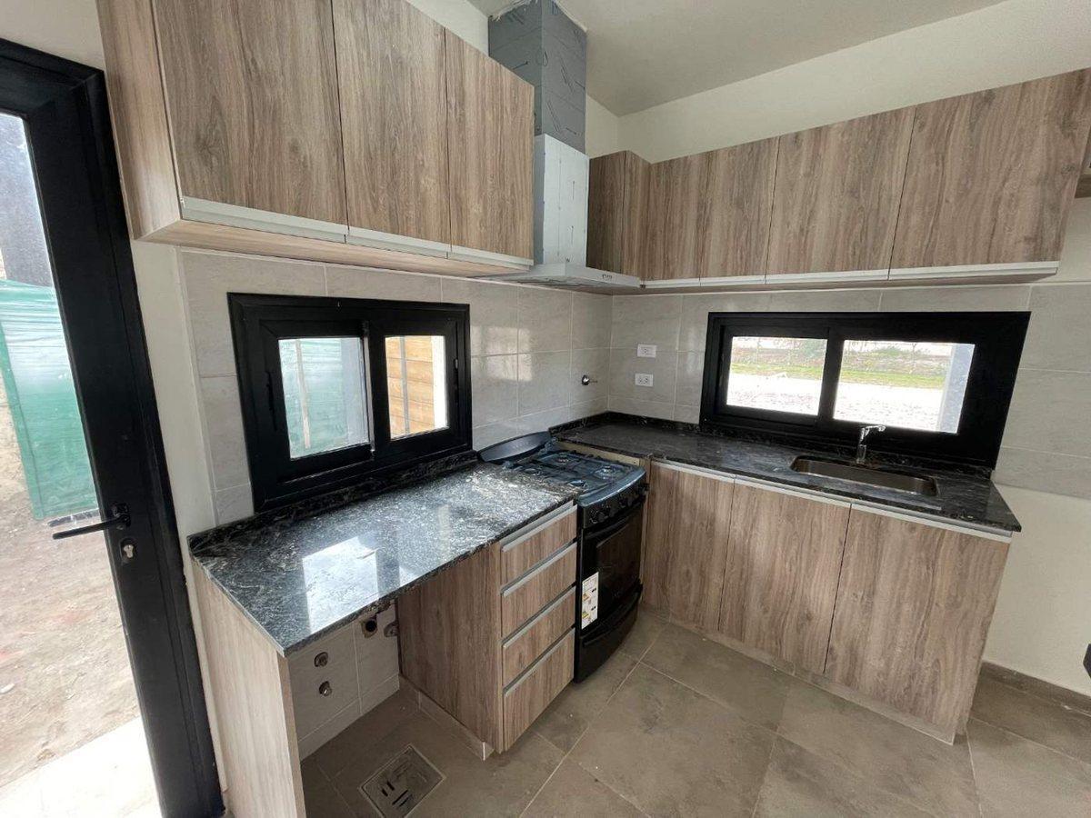 Foto de Casa estilo minimalista Bº La Quebrada Lujan, imagen 3