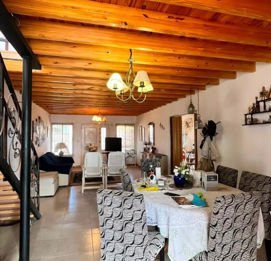 Foto de Casa en venta 4 dormitorios Barrio Nuevas Quintas, imagen 1