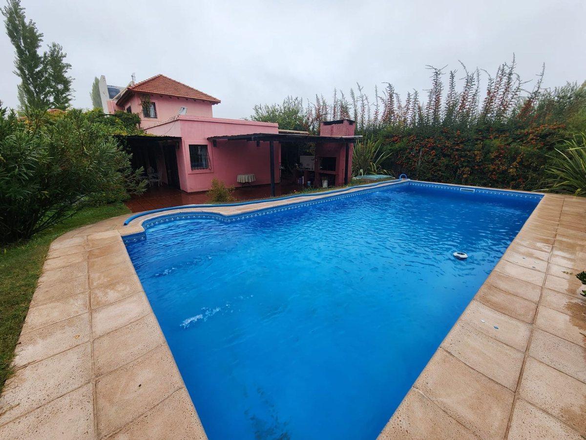Foto de Venta de casa B° cerrado Vistalba, Lujan- 6 amb., imagen 2