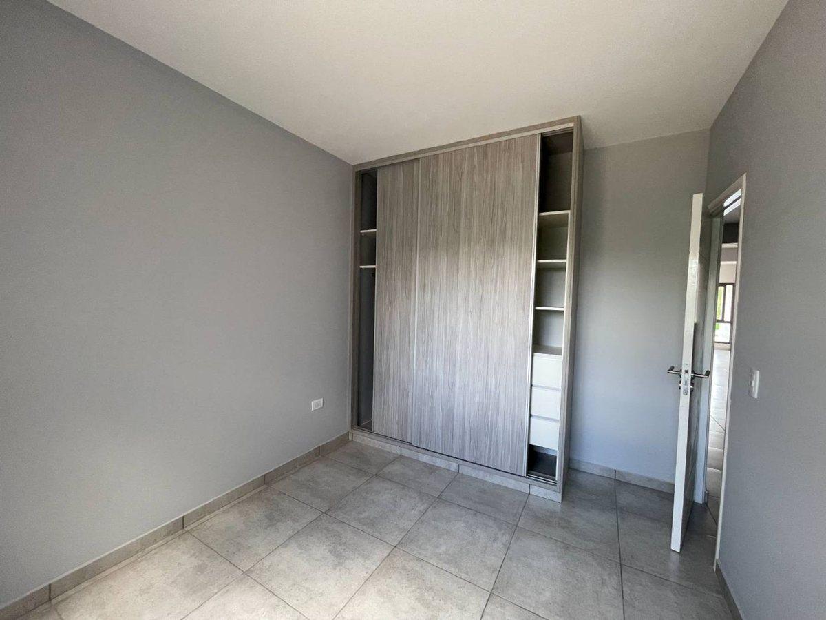 Foto de VENTA Bº PRIVADO CASA 3 HAB 2 BAÑOS (1 EN SUITE), imagen 4