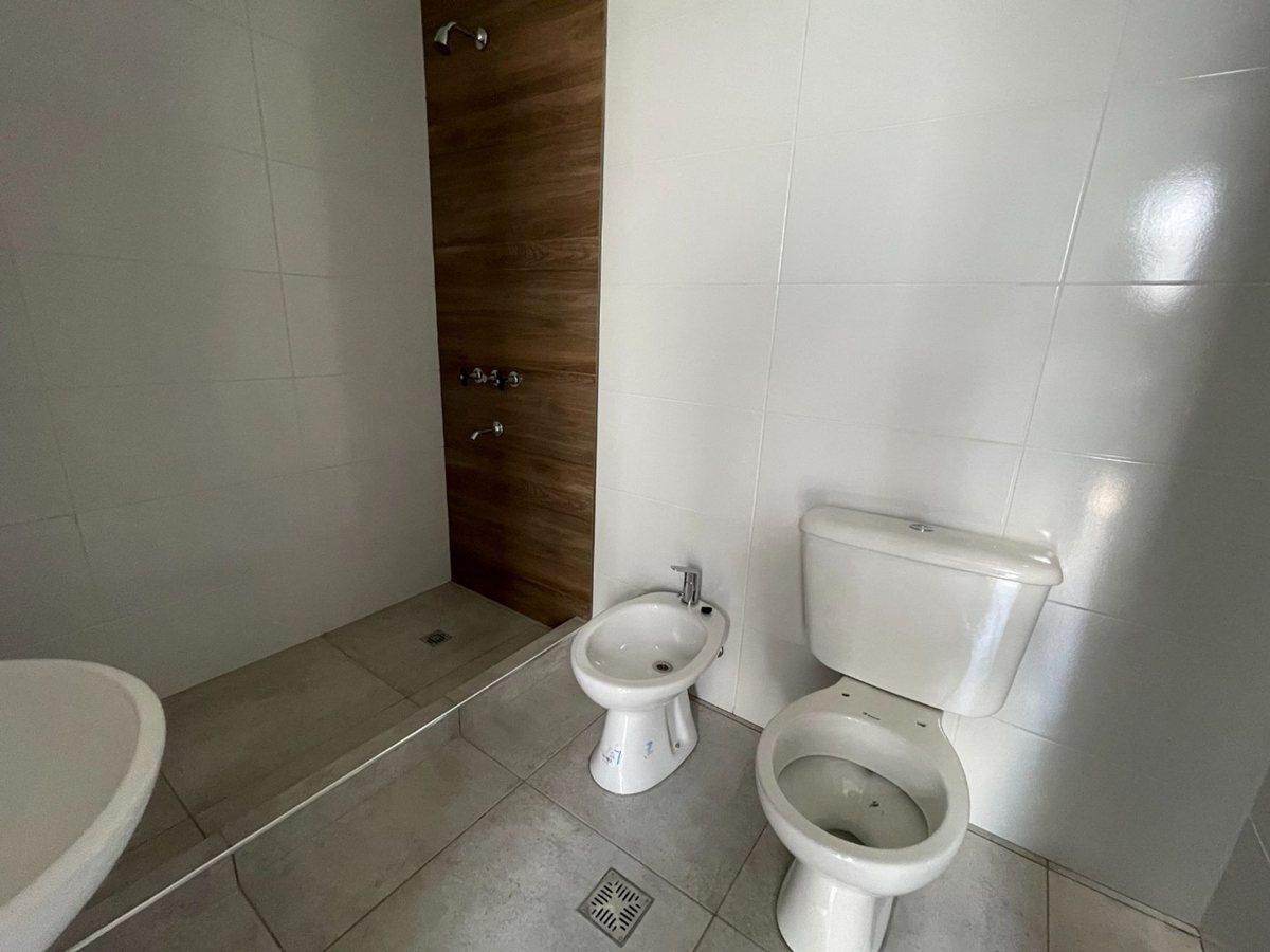 Foto de VENTA Bº PRIVADO CASA 3 HAB 2 BAÑOS (1 EN SUITE), imagen 5