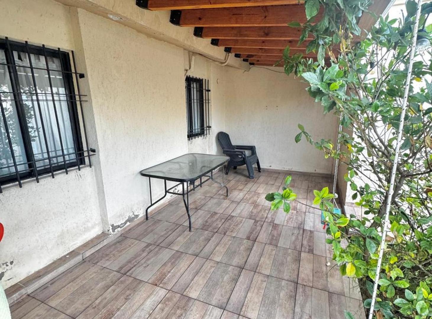 Foto de Casa familiar con salón comercial, imagen 1