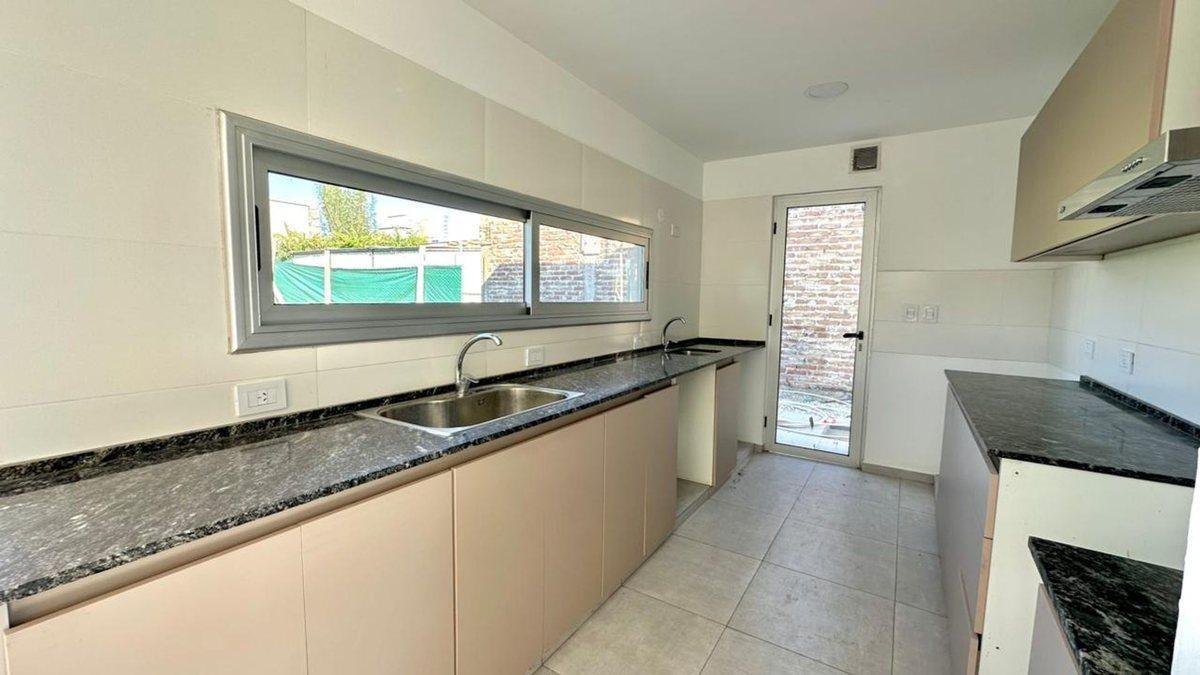 Foto de VENTA CASA IMPECABLE EN CORTADERAS lll, imagen 3
