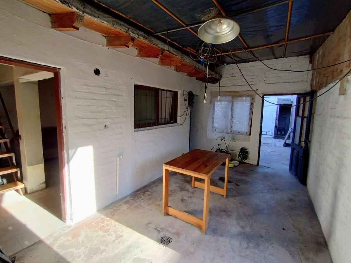 Foto de CASA MAS PROYECTO DE DOS DEPARTAMENTOS, imagen 2