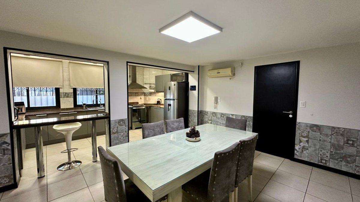 Foto de Venta de casa en Ciudad de Mendoza, imagen 2
