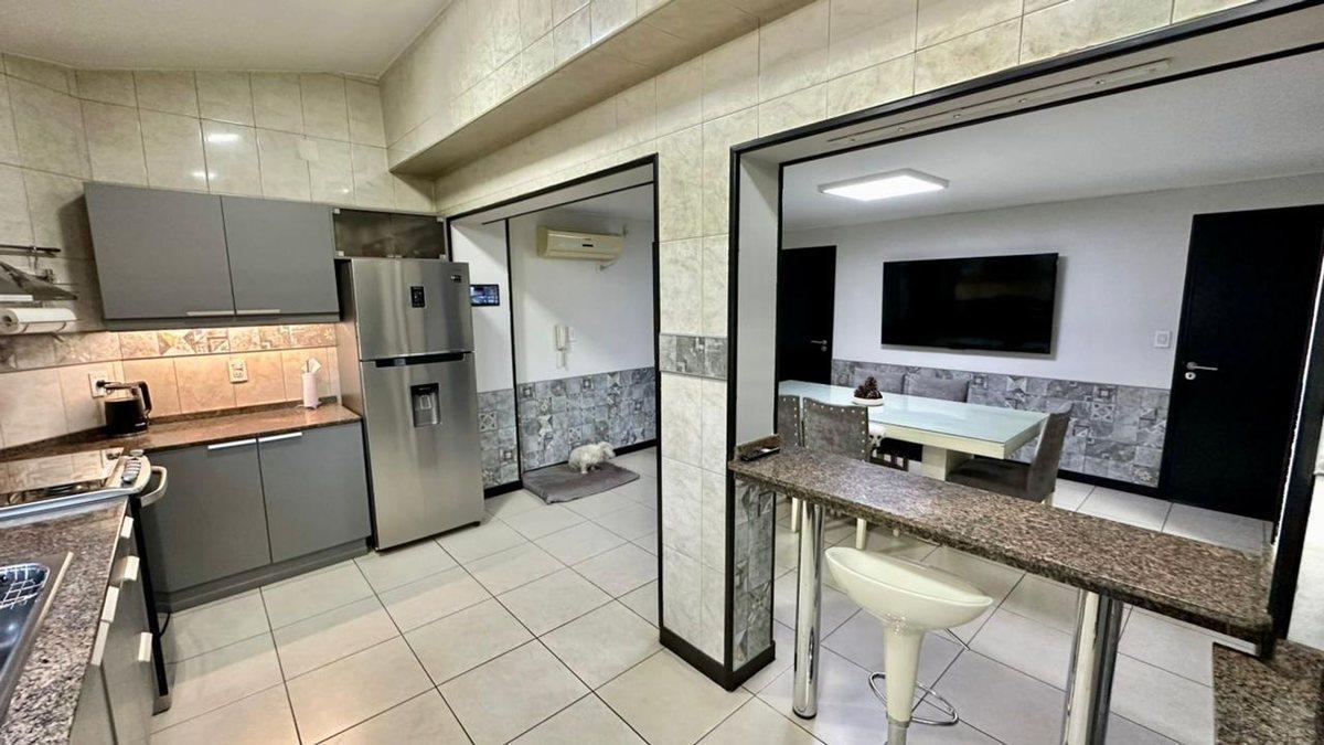 Foto de Venta de casa en Ciudad de Mendoza, imagen 1