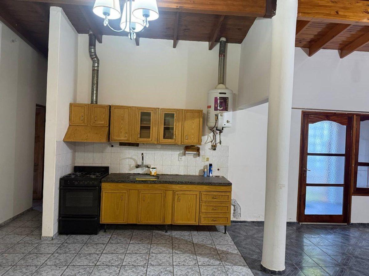 Foto de CASA Y GALPON P/AGROQUIMICA-POLIRUBRO SAN CARLOS, imagen 3