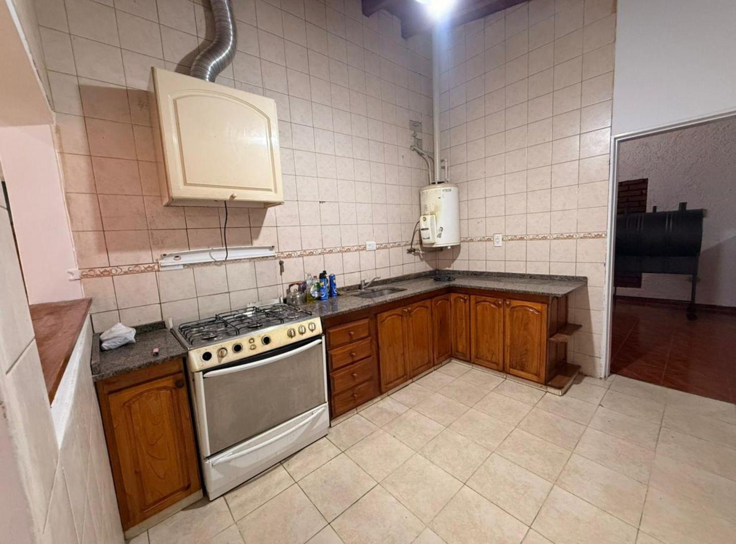 Foto de CASA EN VENTA-3 HABITACIONES-GUITERREZ MAIPÚ, imagen 2