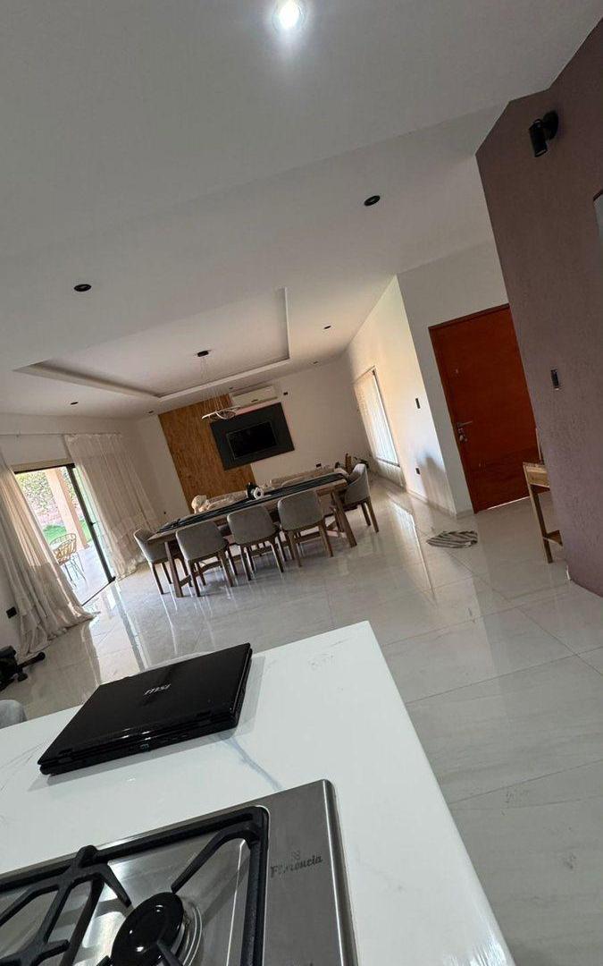 Foto de VTA CASA DE CATEGORIA C/PILETA GOUDE-APTA CREDITO, imagen 3