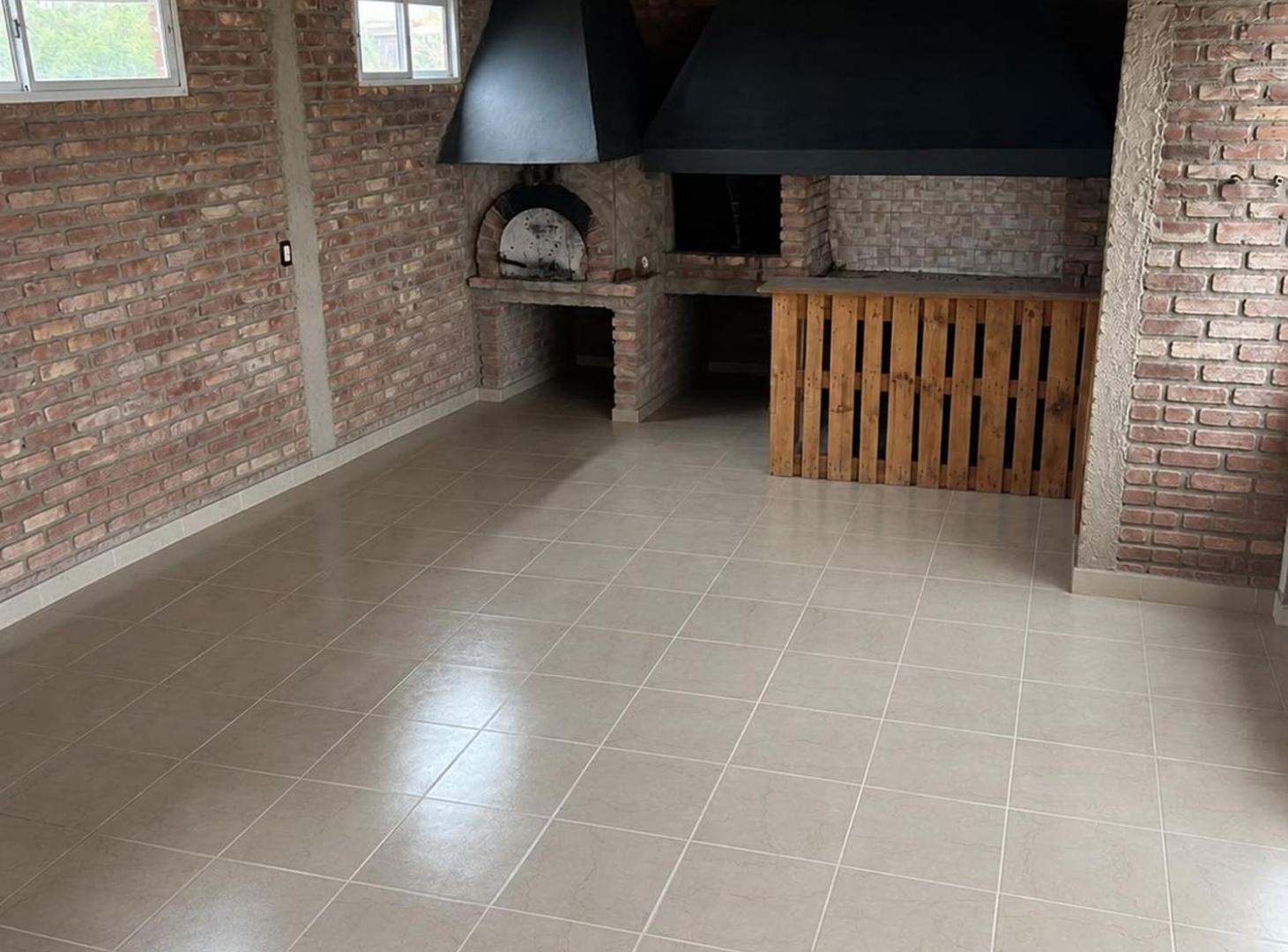 Foto de Terreno 410m2 con salon y pileta - Lujan de Cuyo, imagen 5