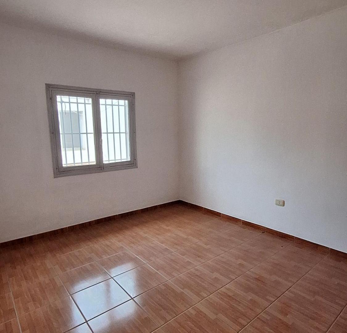 Foto de Venta Casa para refaccionar Gauymallén, imagen 5