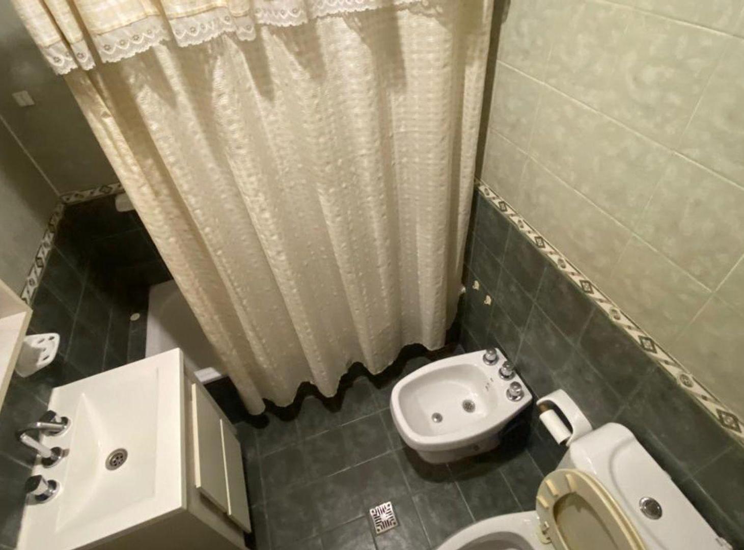 Foto de CASA EN VENTA 2 DORMITORIOS EN GUAYMALLEN, imagen 5