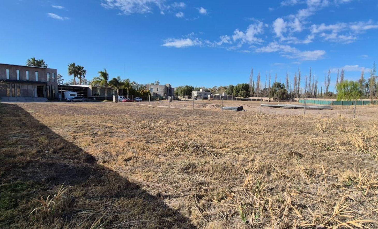 Foto de VENTA TERRENO BARRIO PRIVADO GUAYMALLEN, imagen 1