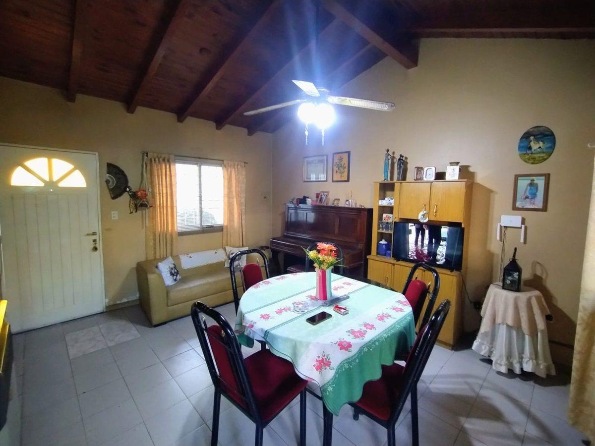 Foto de Casa Esquina De Dos Dormitorios, imagen 4