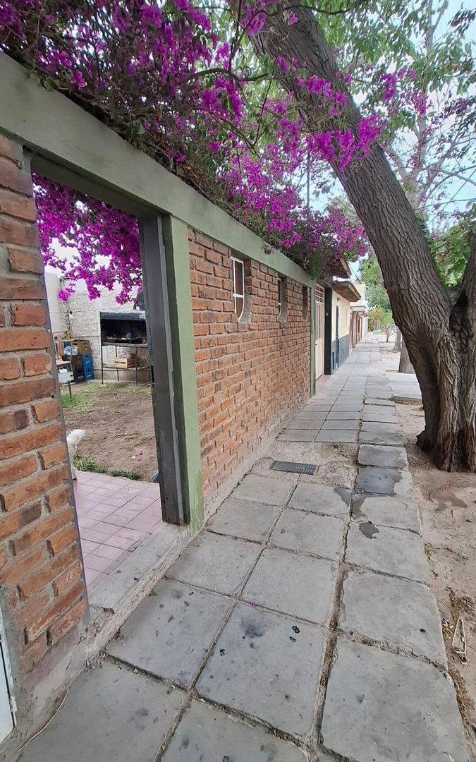 Foto de Casa en venta de 3 dormitorios, Godoy Cruz, imagen 1