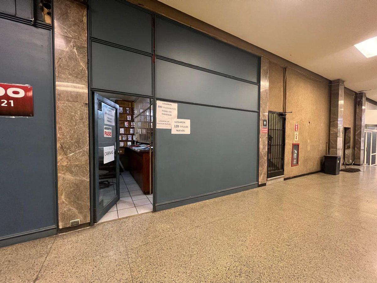 Foto de Venta de local comercial en Galería Tonsa, imagen 5