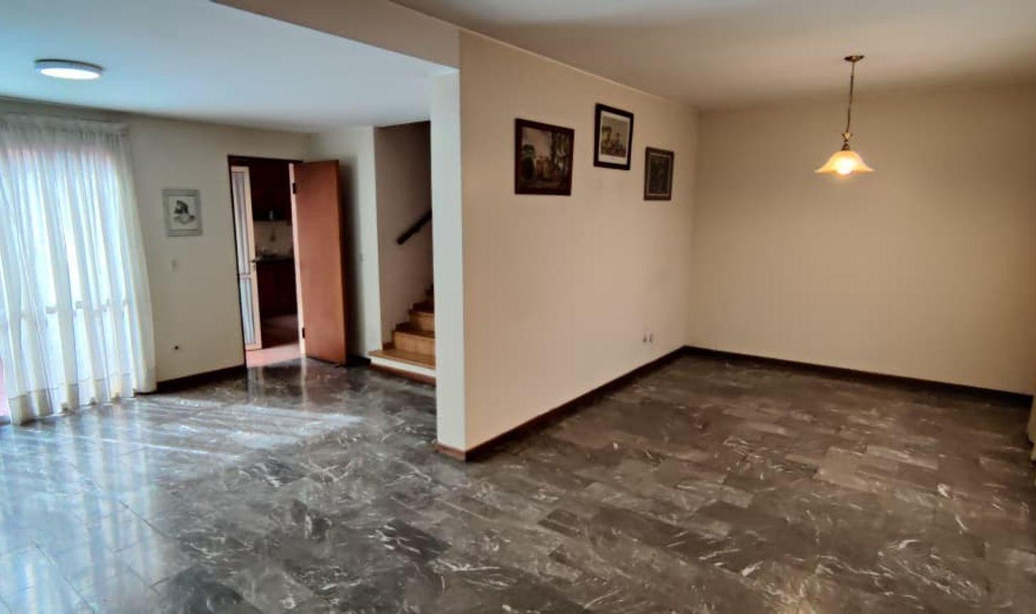 Foto de Venta casa 3 dormitorios B° Arizu, Godoy Cruz, imagen 1