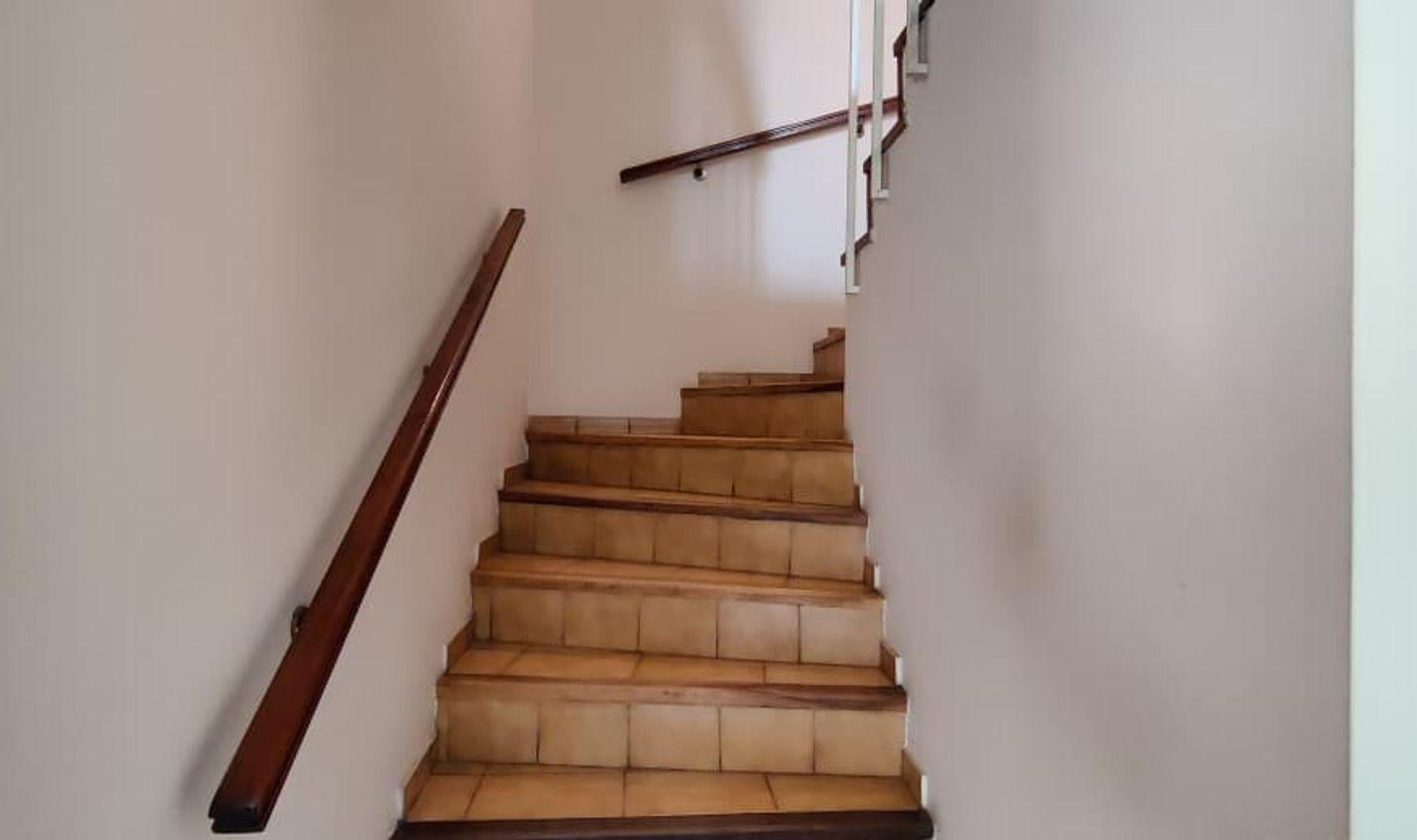 Foto de Venta casa 3 dormitorios B° Arizu, Godoy Cruz, imagen 5