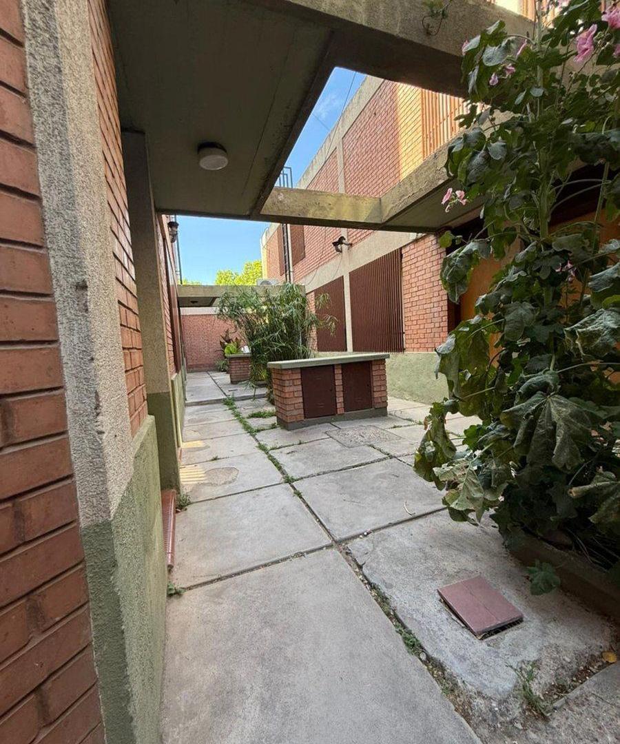 Foto de VENTA COMPLEJO DE DUPLEX EN CIUDAD - INVERSION, imagen 5
