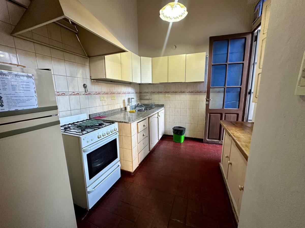 Foto de VENTA CASA P/ NEGOCIO CALLE ALEM - CIUDAD-MENDOZA, imagen 2