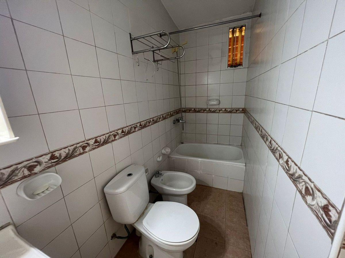 Foto de ALQUIER EN ZONA RESIDENCIAL DE LAS HERAS, imagen 1