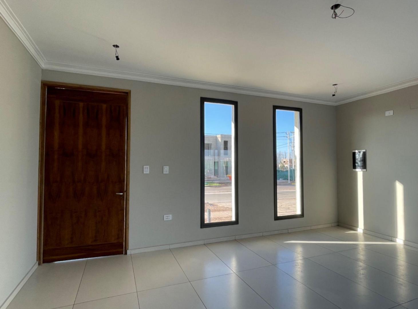 Foto de Casa en Venta - Barrio privado Terra Malva - Luján, imagen 2