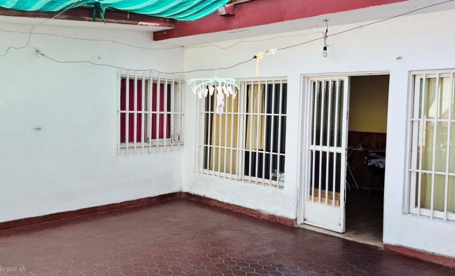 Foto de CASA EN VENTA 2 DORMITORIOS BUENA NUEVA GUAYMALLÉN, imagen 4