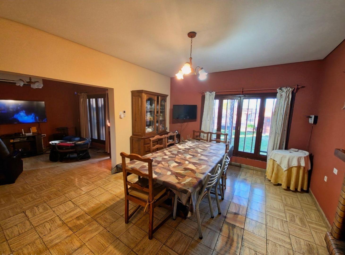 Foto de VENTA GRAN CASA CON PILETA EN SAN RAFAEL, MENDOZA, imagen 5