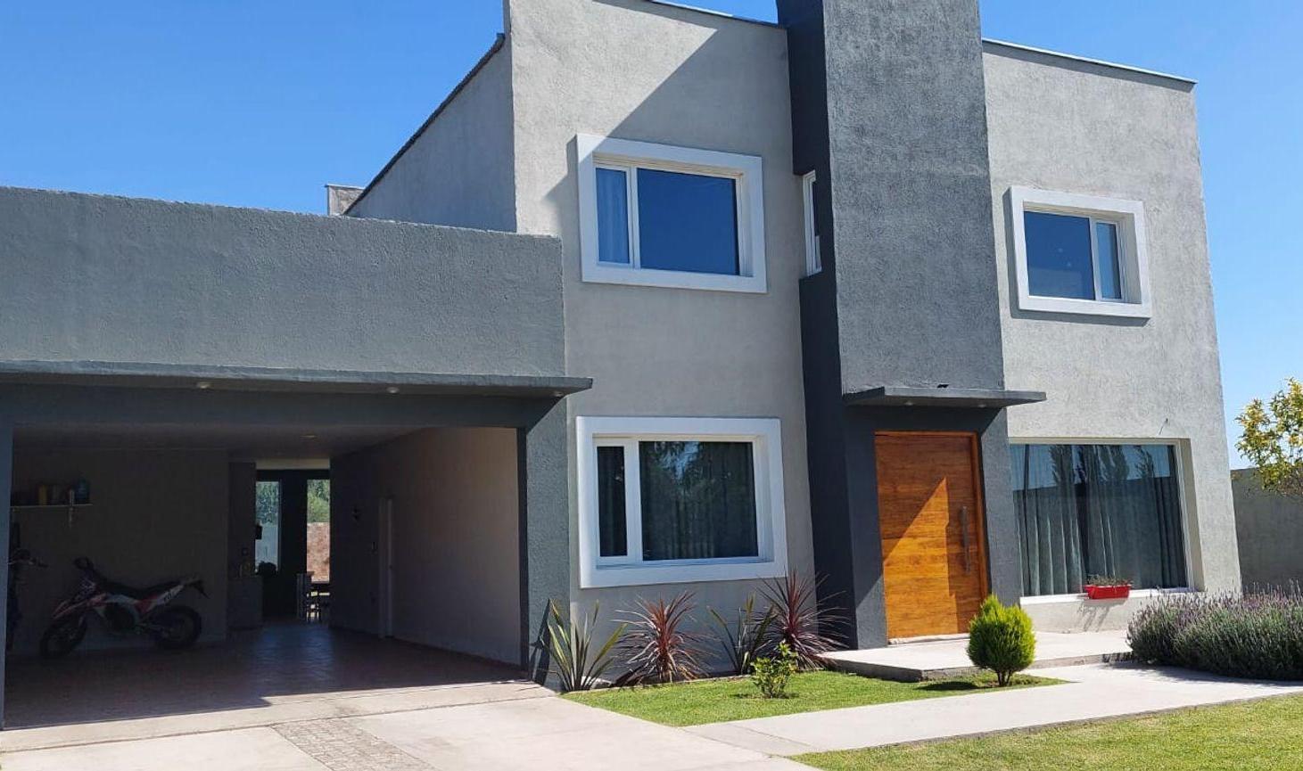 Foto de VENTA HERMOSA CASA DE CATEGORIA EN SAN RAFAEL, imagen 1