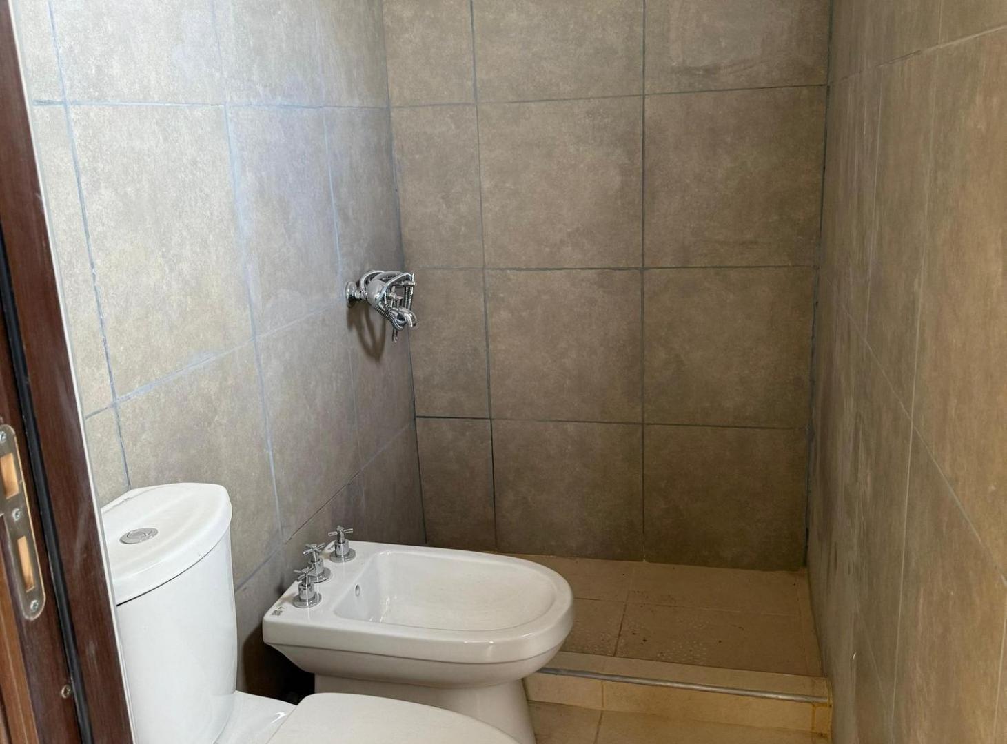 Foto de VENTA DPTO EN POZO 2 DORMITORIOS EN PLANTA ALTA, imagen 5