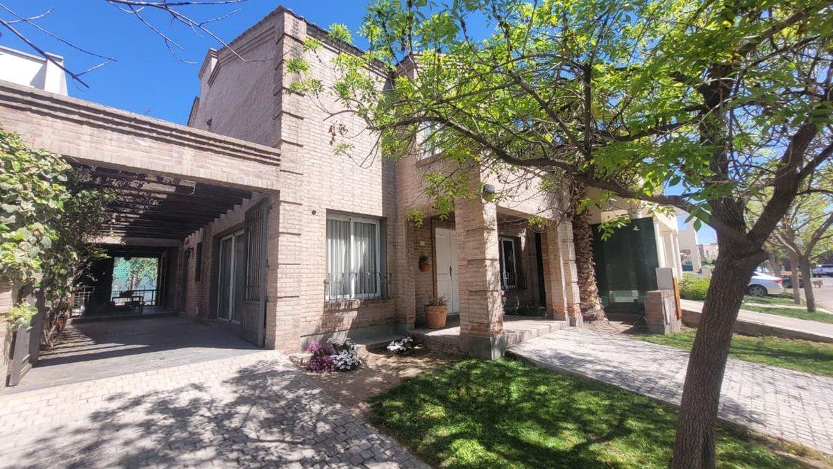 Foto de CASA EN VENTA - BARRIO PRIVADO DEL PILAR, imagen 1