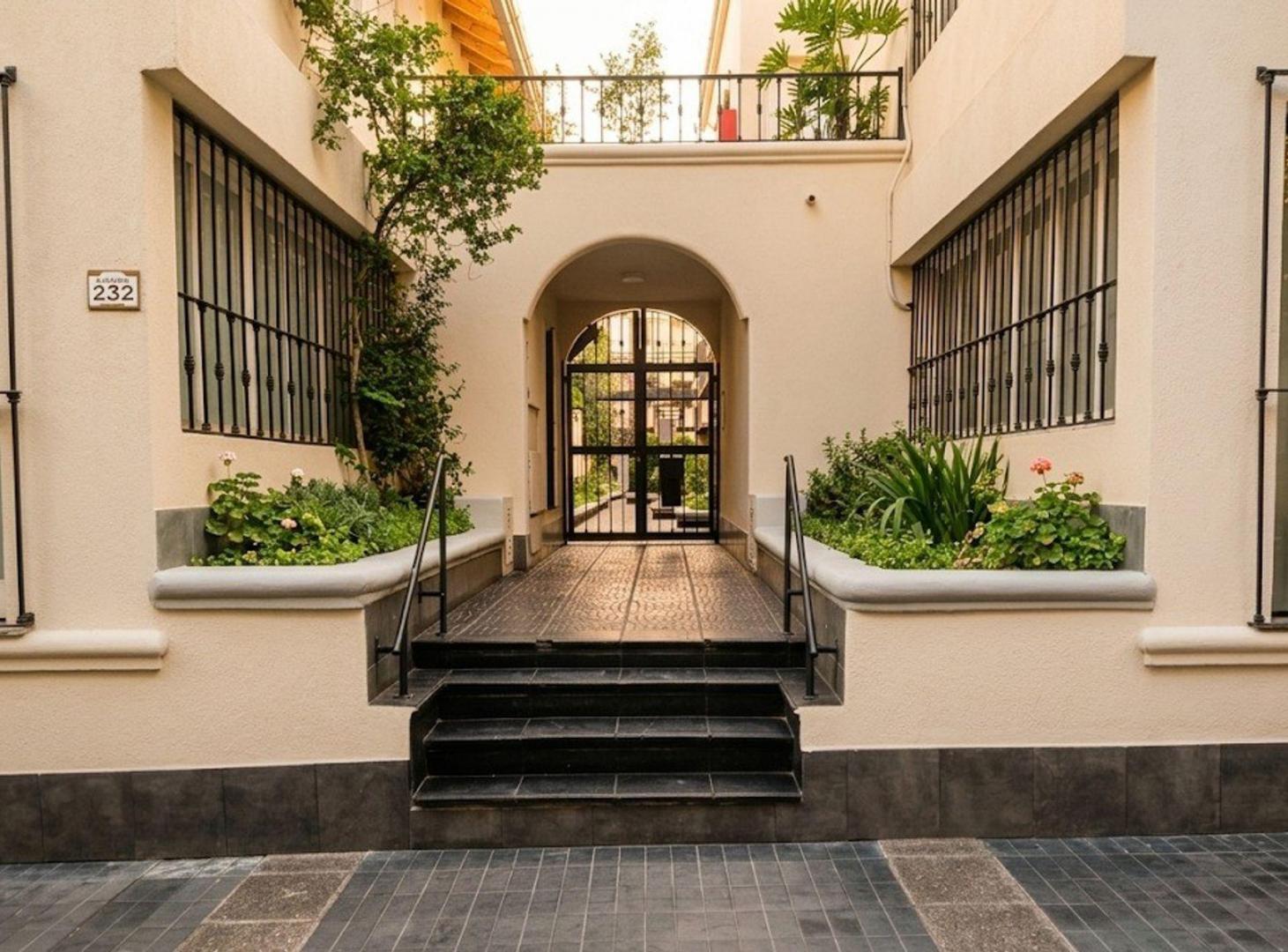 Foto de Departamento 2 Plantas - Quinta Sección - Mendoza, imagen 1