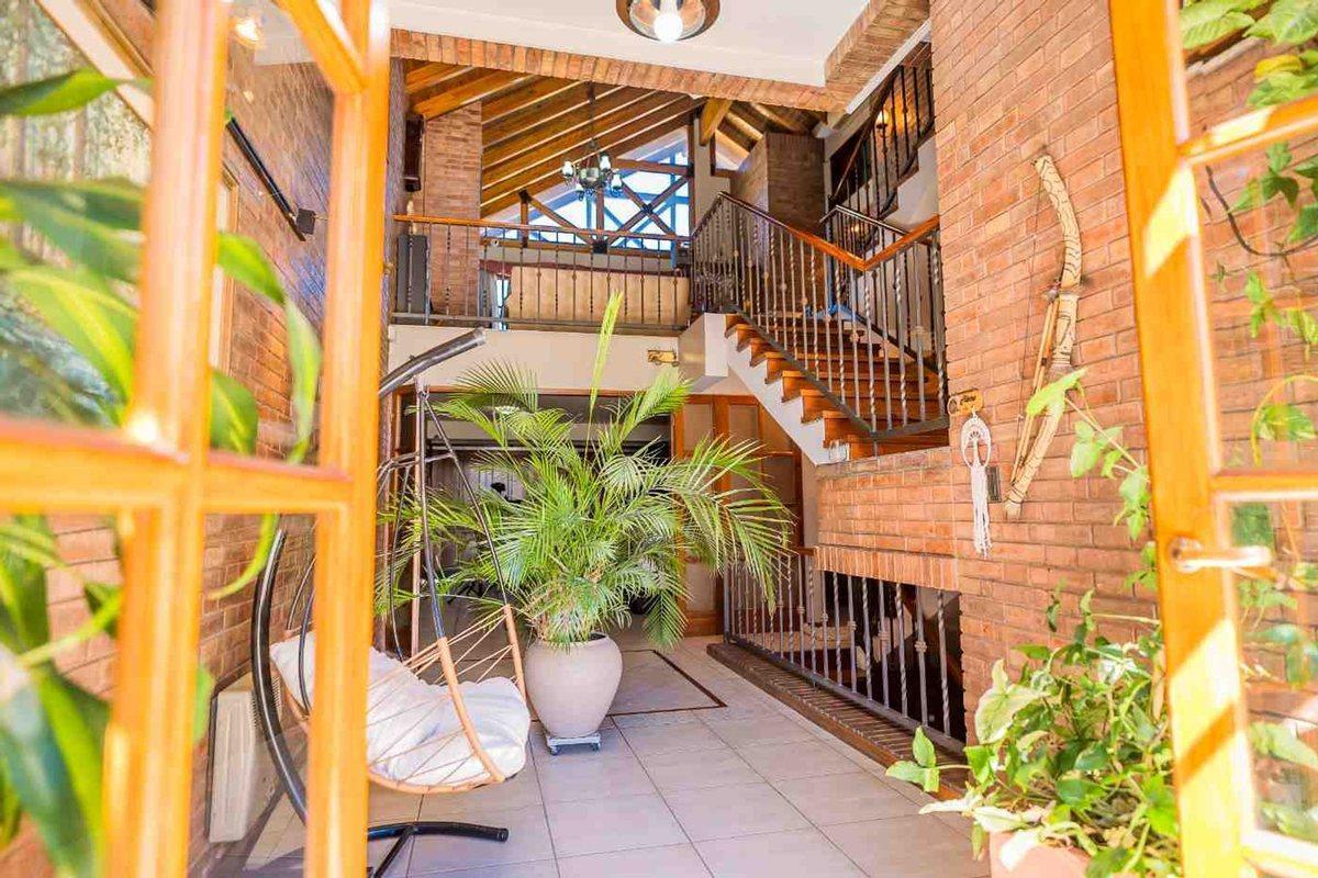 Foto de SE VENDE CASA EN DORREGO APTA CREDITO HIPOTECARIO, imagen 2