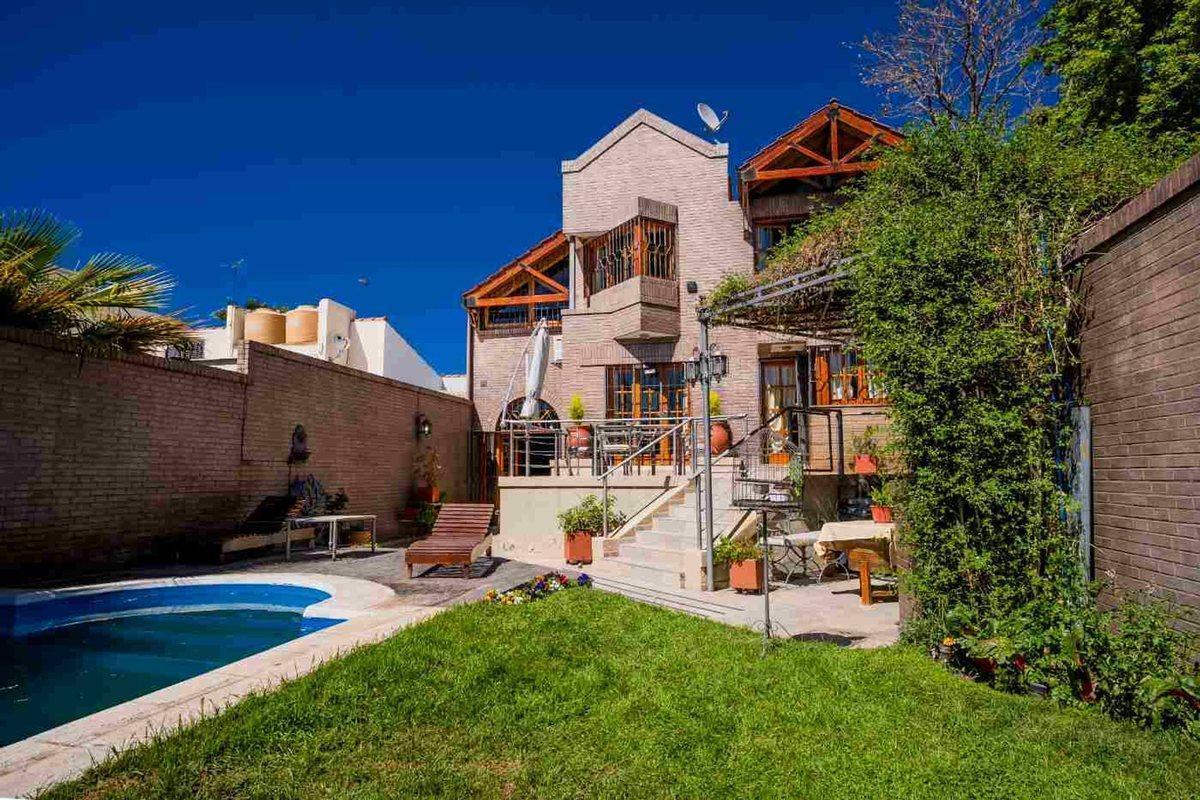 Foto de SE VENDE CASA EN DORREGO APTA CREDITO HIPOTECARIO, imagen 3