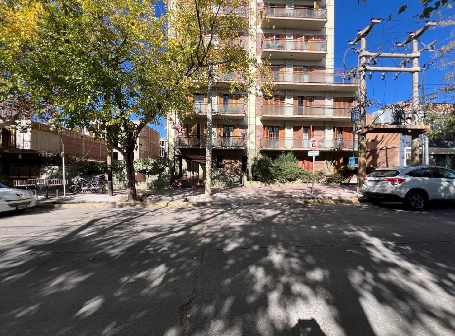 Foto de DEPARTAMENTO EN QUINTA SECCIÓN- MENDOZA., imagen 1