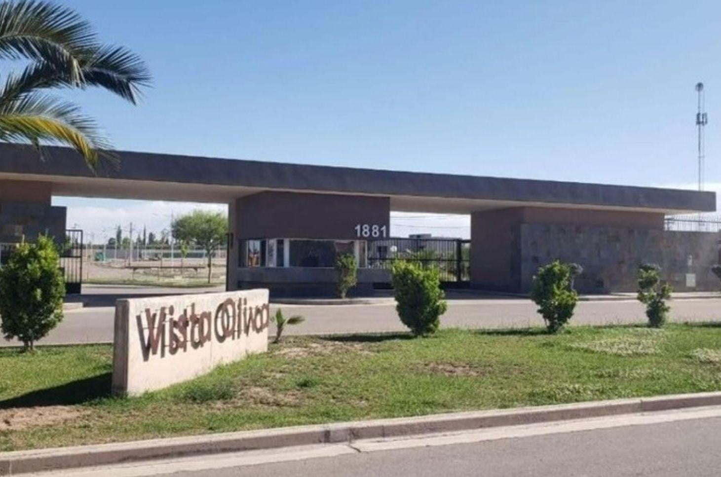 Foto de CASA CON ENTREGA EN FEB´27 - B° VISTA OLIVA, MAIPU, imagen 2