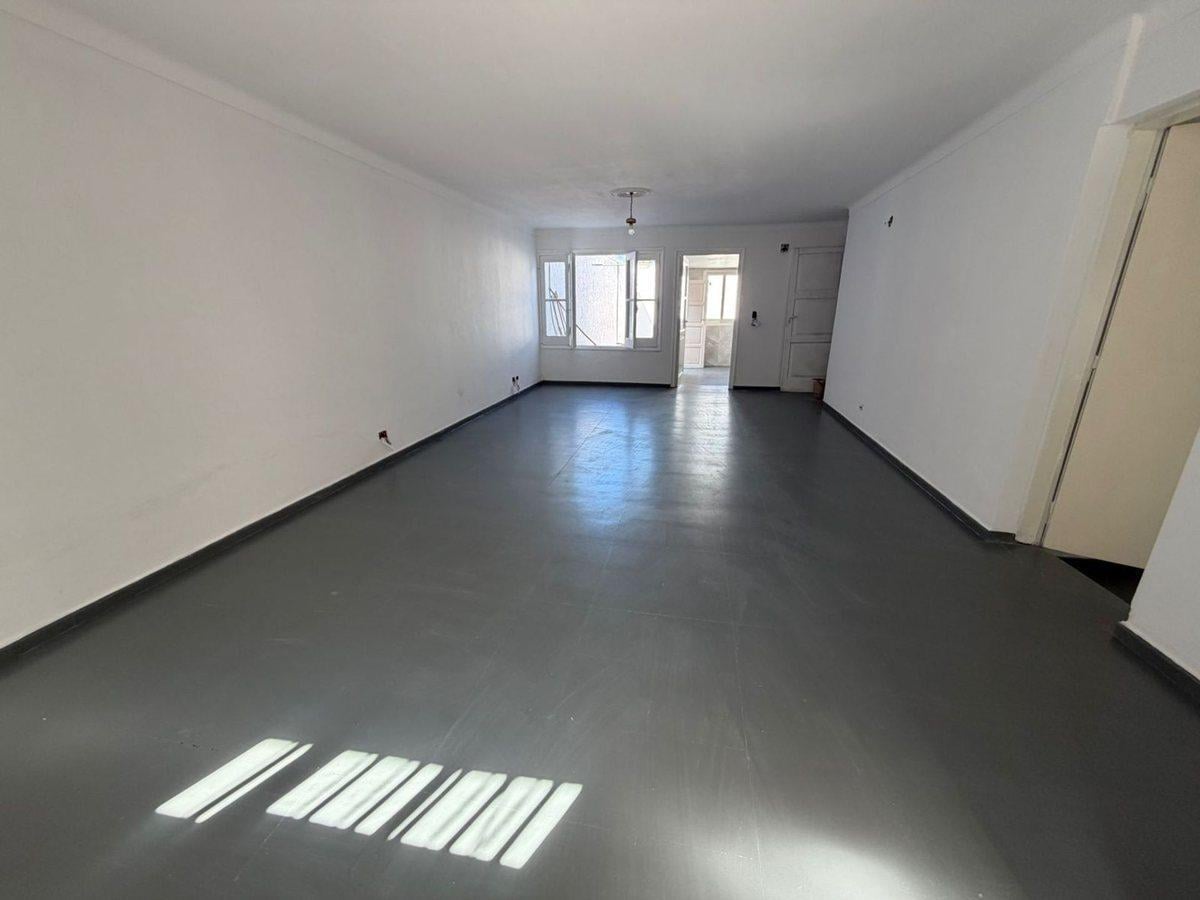 Foto de VENTA CASA APTA CREDITO EN GODOY CRUZ 4 DORMITORIO, imagen 2
