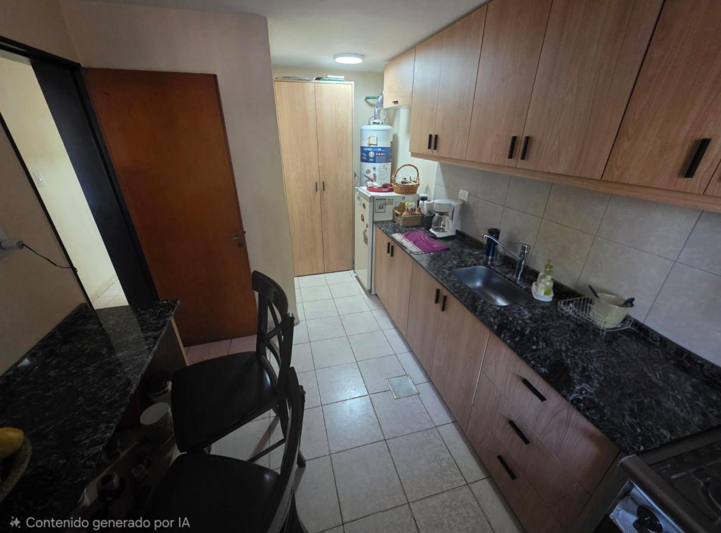 Foto de Venta de casa B° Jardin Luzuriaga- Maipú. 5 ambien, imagen 4