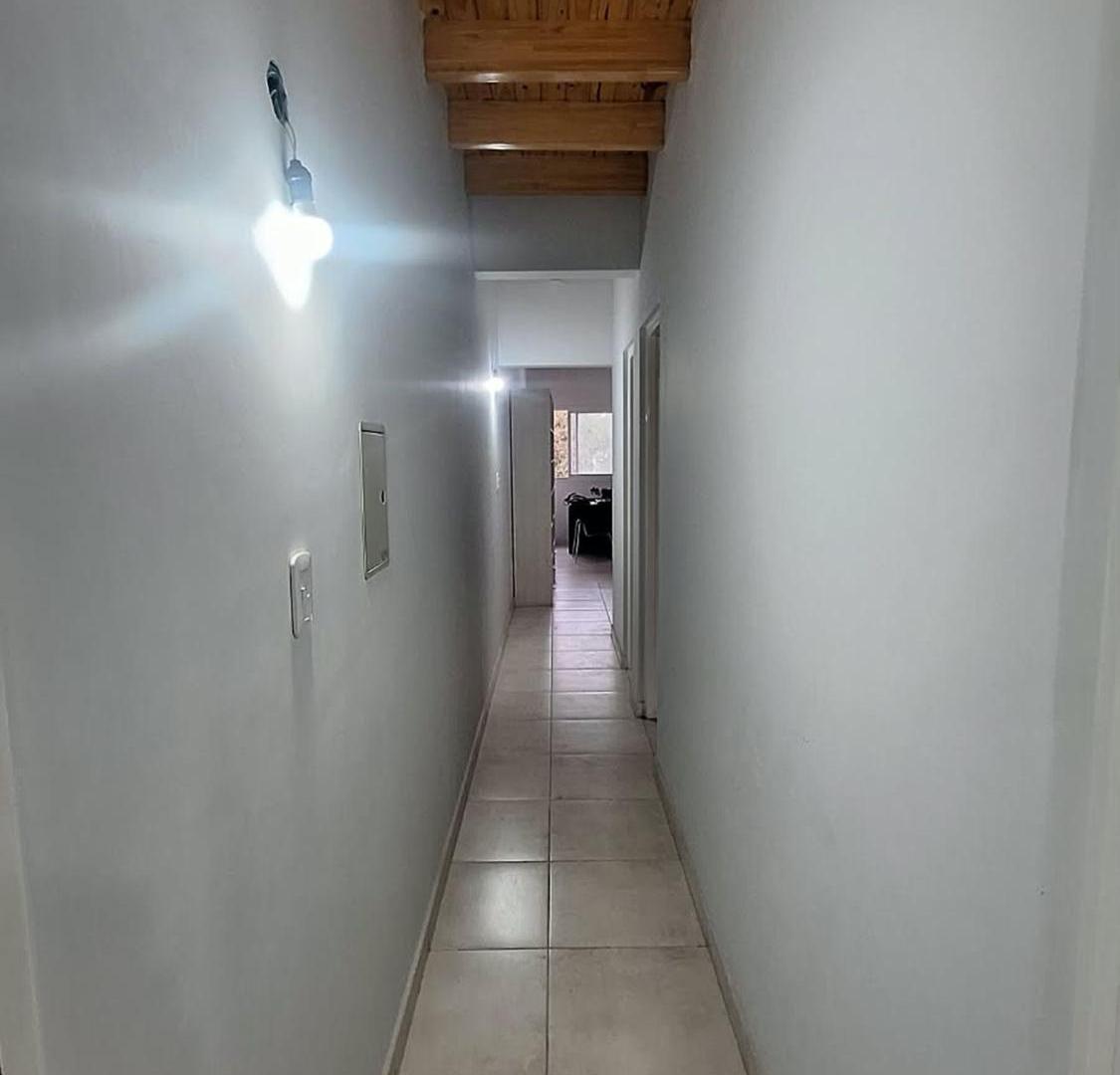Foto de Alquiler departamento 2 dorm c/cochera Godoy Cruz, imagen 2