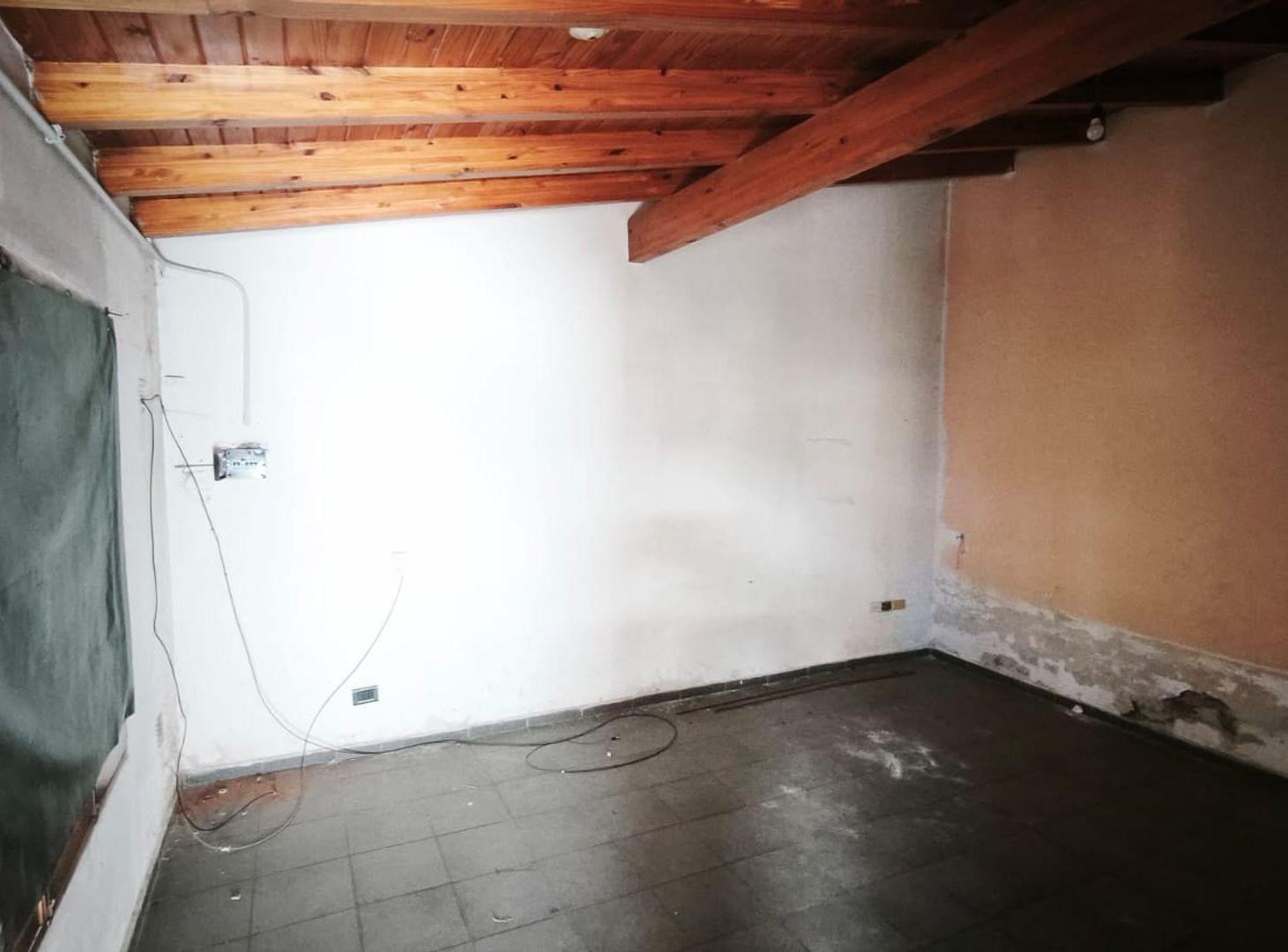 Foto de CASA EN VENTA – 3 DORMITORIOS, 2 BAÑOS COCHERA DOB, imagen 5