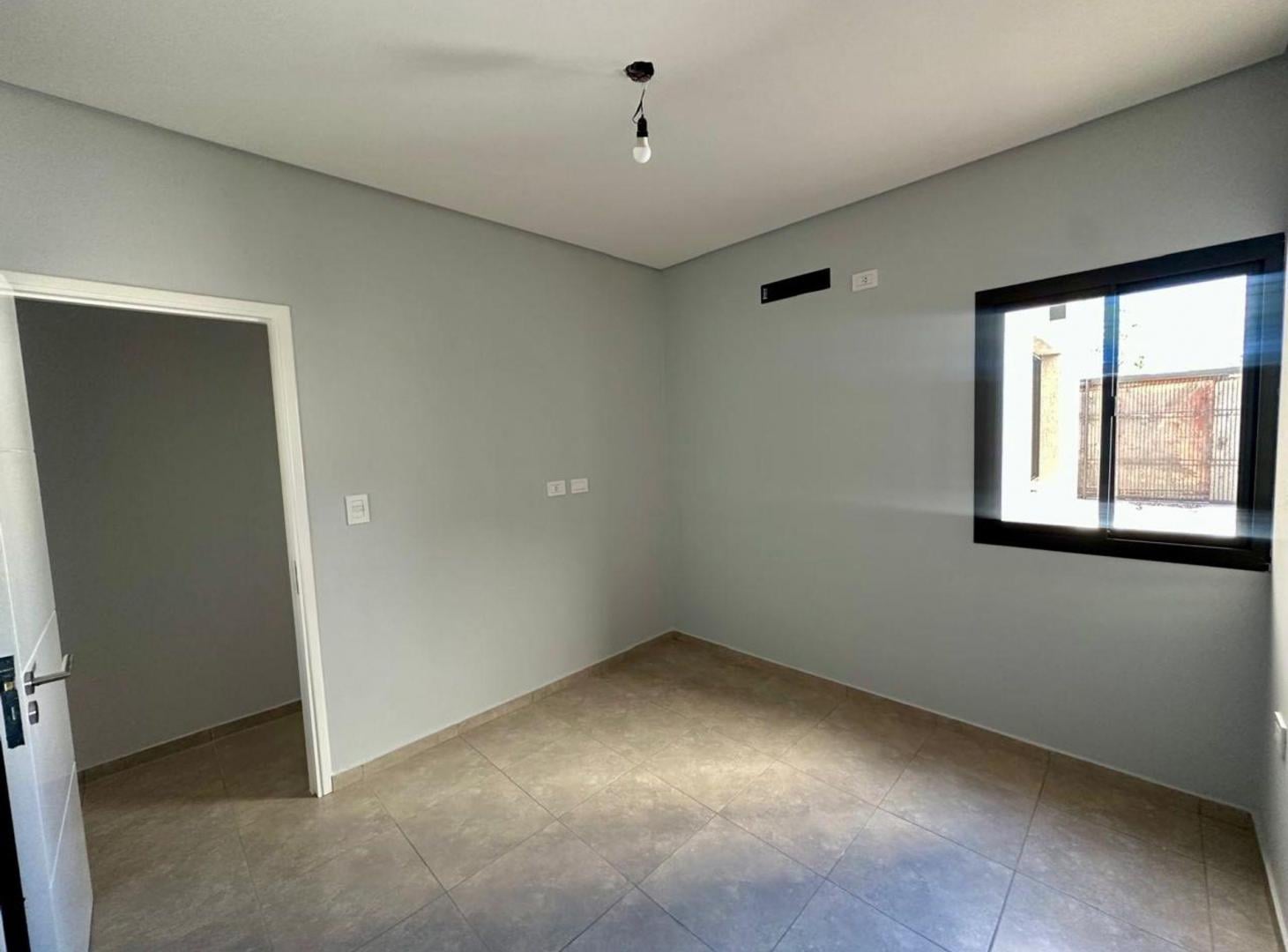 Foto de AMPLIO DEPARTAMENTO A ESTRENAR GODOY CRUZ, imagen 2