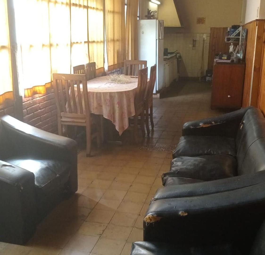 Foto de Venta terreno con casa de adobe, apto desarrollo, imagen 1