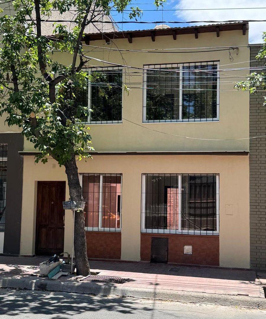 Foto de Venta de duplex en Barrio Bombal, imagen 1