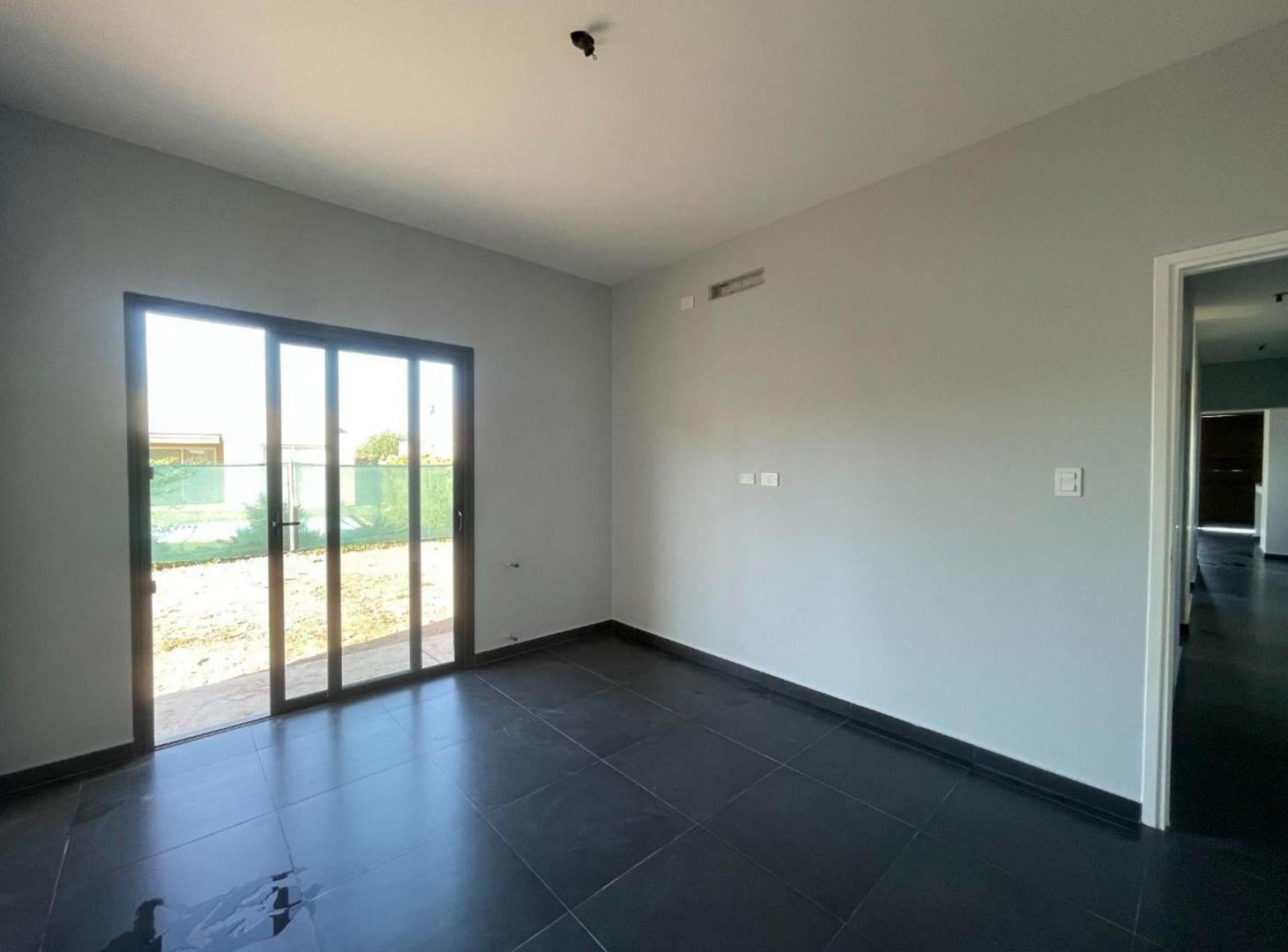 Foto de Casa en Venta - Bº Privado La Quebrada - Luján, imagen 1