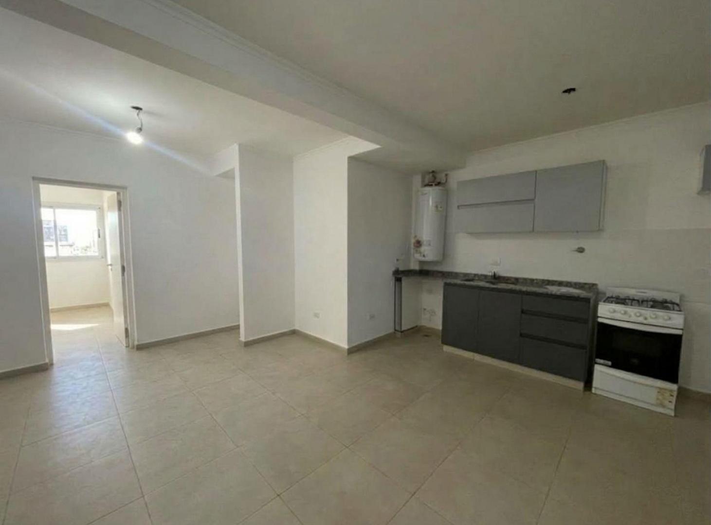 Foto de DEPARTAMENTO 1 HABITACION CON COCHERA - GODOY CRUZ, imagen 3