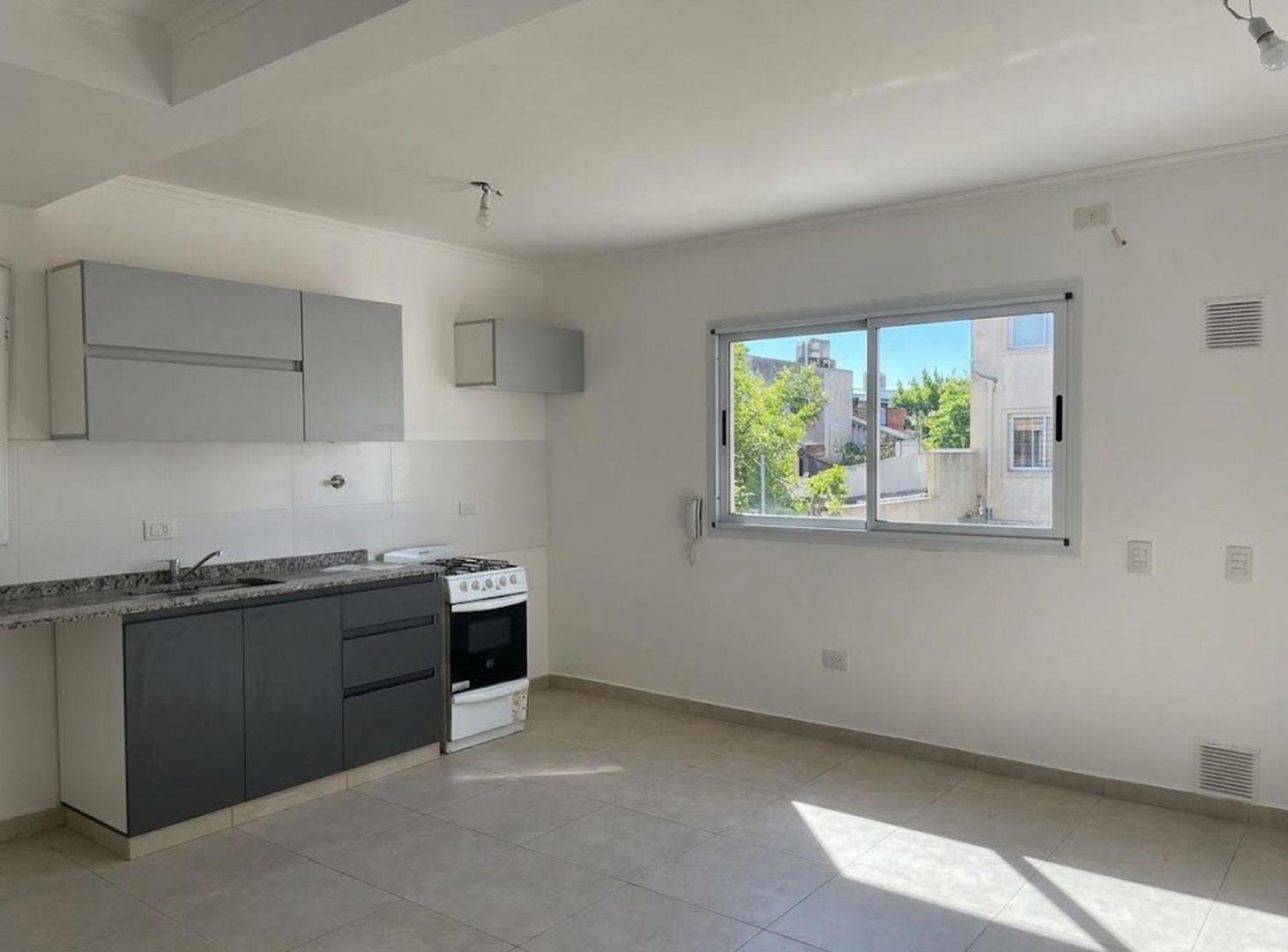 Foto de DEPARTAMENTO 1 HABITACION CON COCHERA - GODOY CRUZ, imagen 4