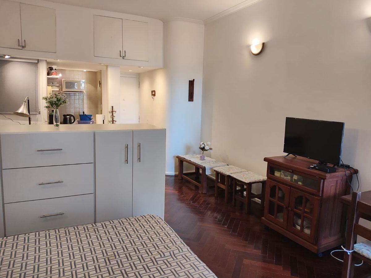 Foto de Alquiler temporario en Recoleta monoambiente con balcón 30m2, imagen 3