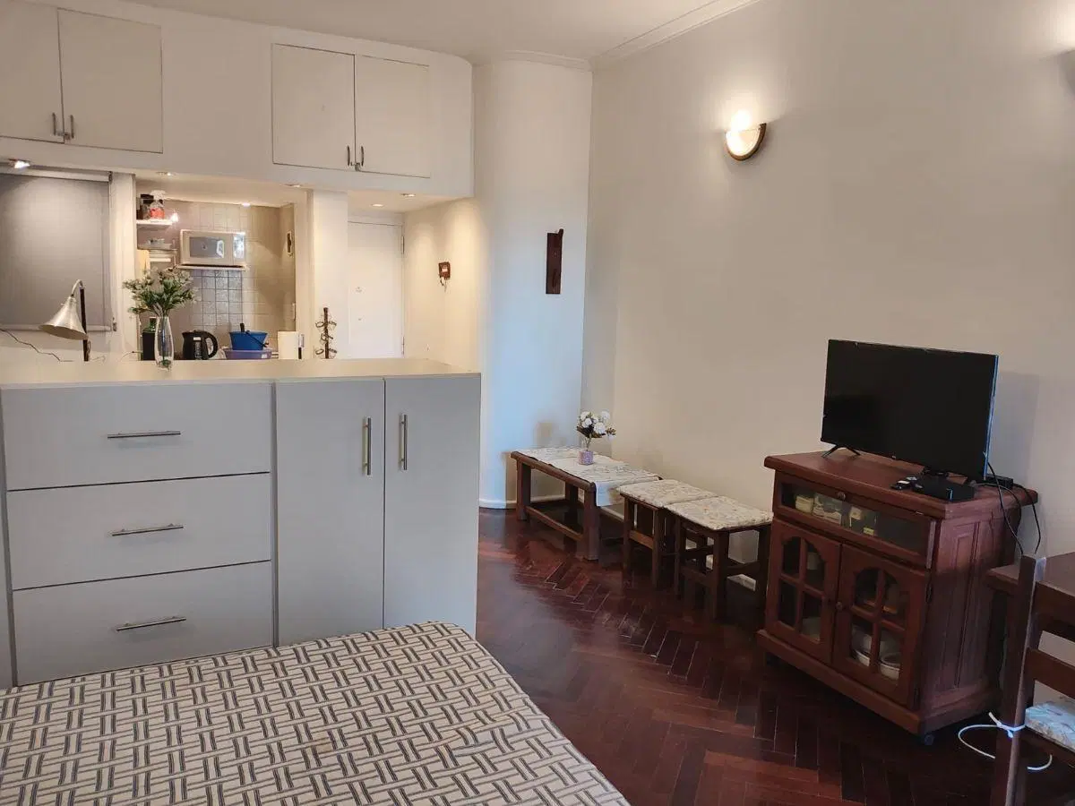 Alquiler temporario en Recoleta monoambiente con balcón 30m2 3
