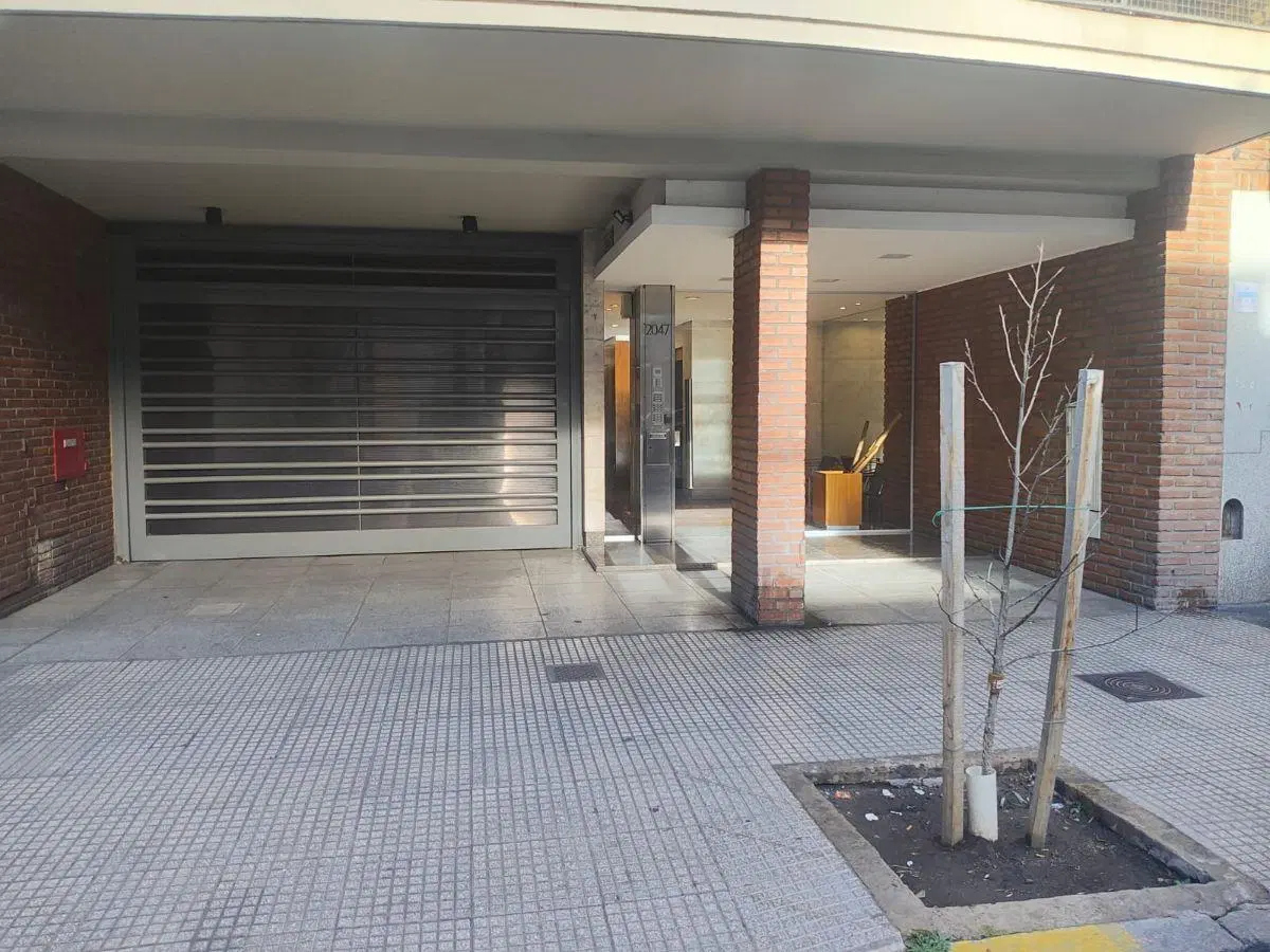 Alquiler 3 ambientes piso alto en Recoleta con balcón terraza 80m2. 4
