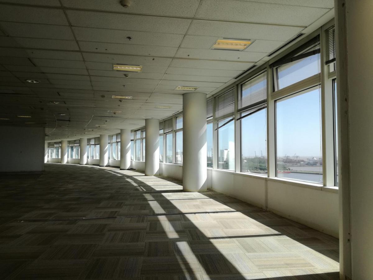 Foto de Alquiler | Torre República, Tucumán 1, Plaza Roma | 961 m², imagen 3